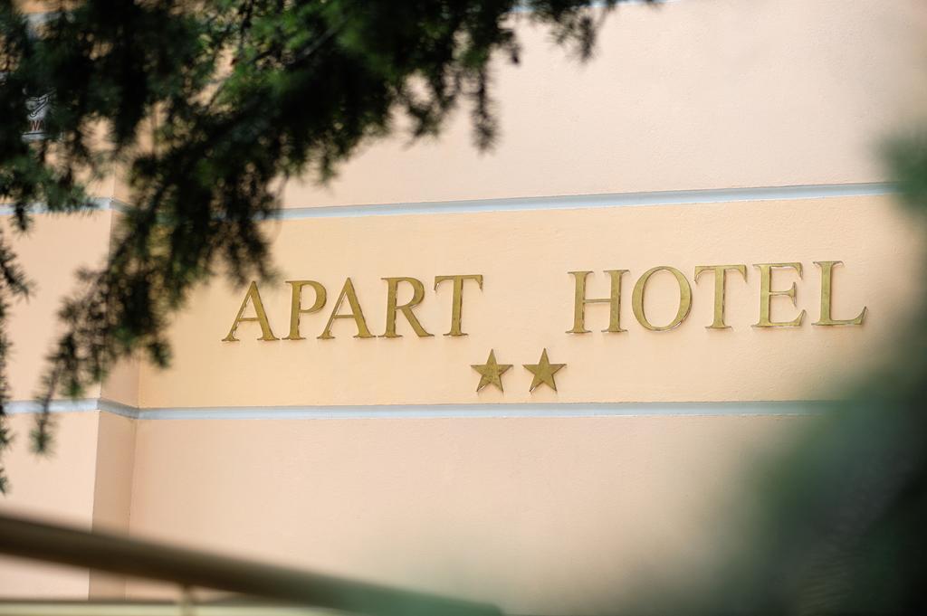 Apart Hotele Czestochowa Ngoại thất bức ảnh